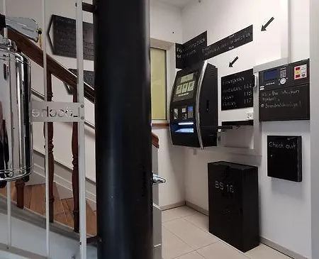 Self-Checkin Hotel Bs16 Before Bern City Parking Gratis 2*