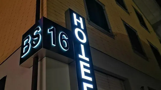 Szálloda Boutique Bs16 Before Bern Parking Gratis Schüpfen