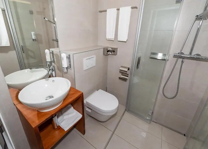 Hotel Boutique Bs16 Before Bern Parking Gratis Schüpfen