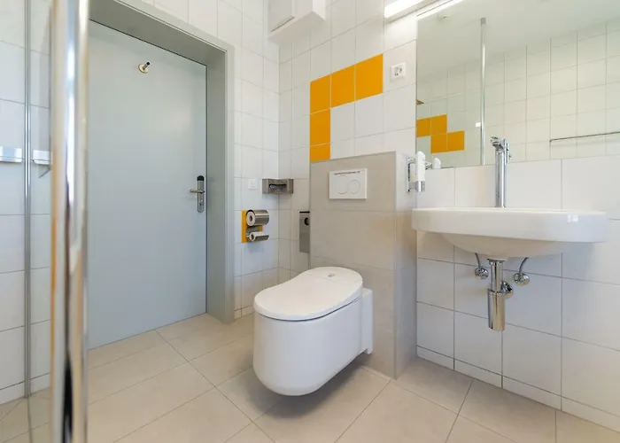 Boutique Bs16 Before Bern Parking Gratis 2* Schüpfen